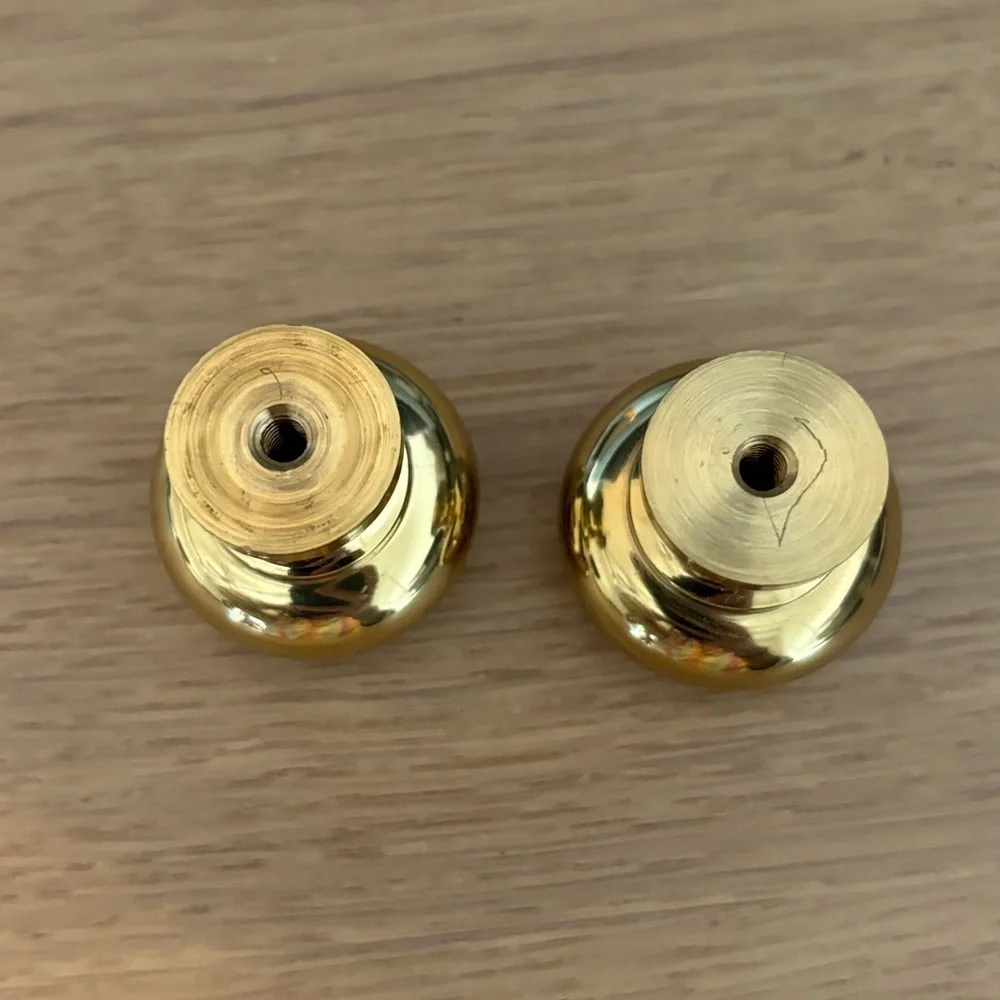 Set of 2‎ cabinet door knobs Solid brass. New
